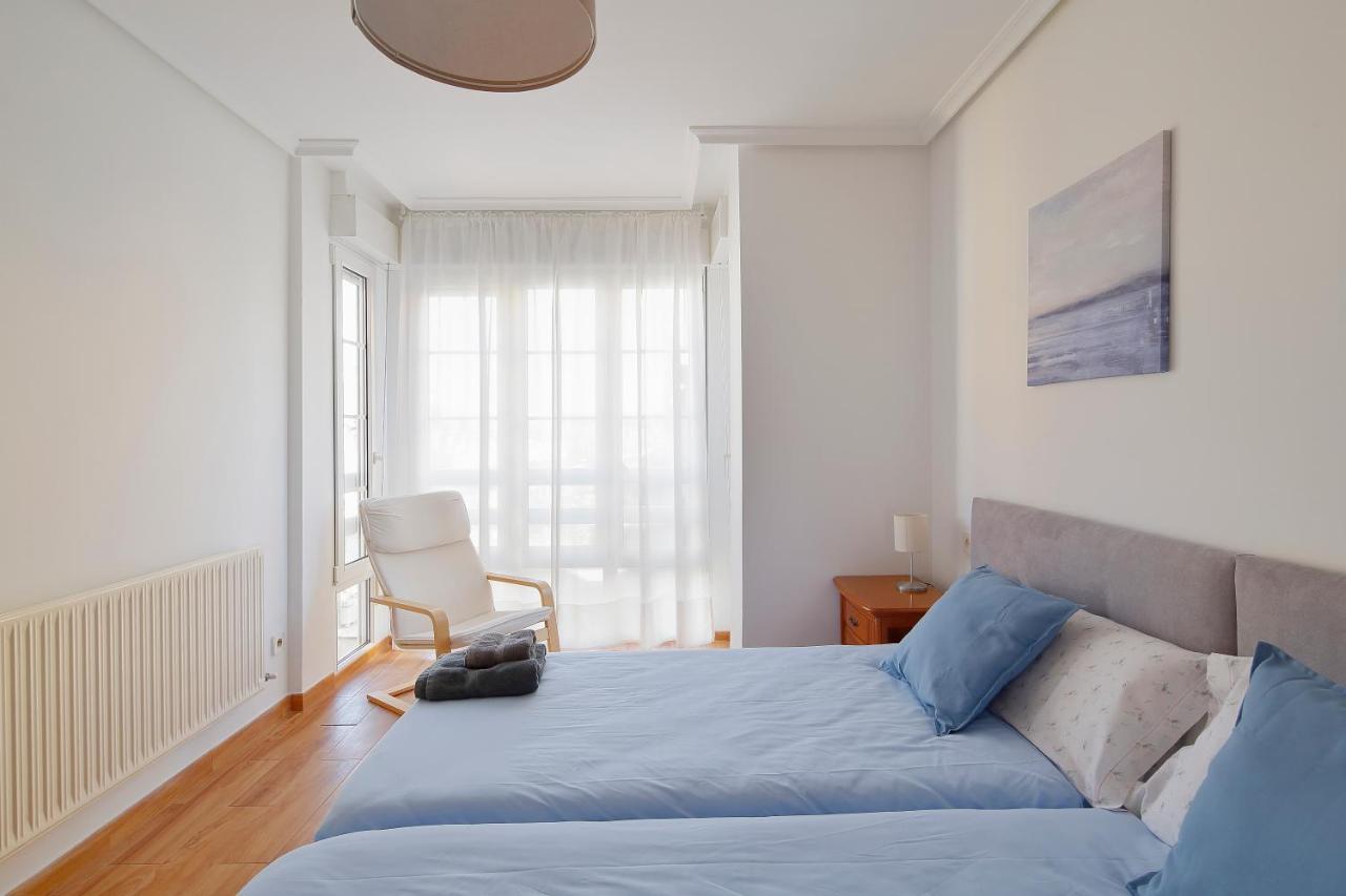 希洪158A Triplex Rinconin Con Piscina别墅 外观 照片